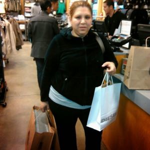 Meet your Posher, Vanessa